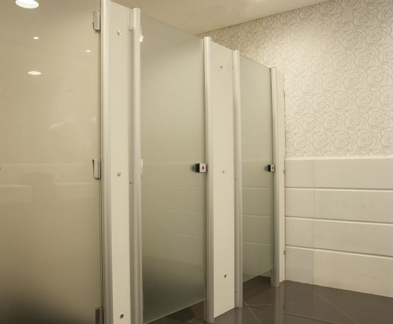 Divisórias para Empresas e Escritórios de MDP, Vidro e Madeira