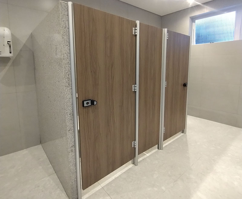 Divisórias para Empresas e Escritórios de MDP, Vidro e Madeira